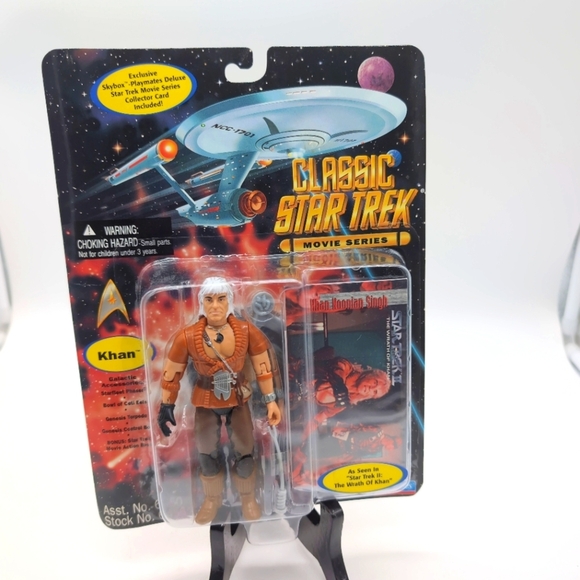 Star Trek Khan Action Figure Playmates Series NIB - Picture 1 of 2